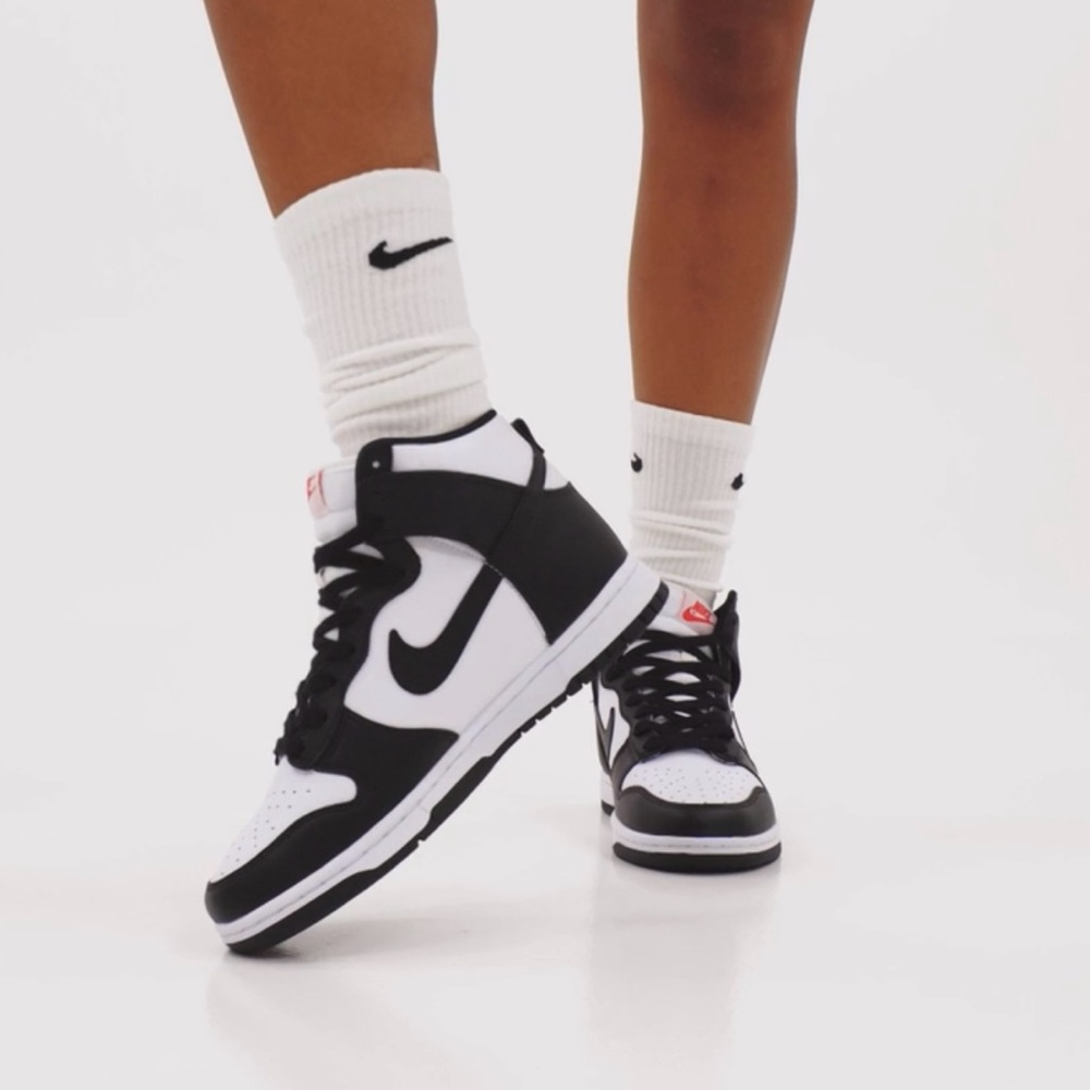 Nike Women’s Dunk High Black and White - Picture 2 of 7